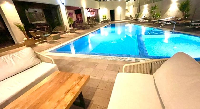 JI HOTEL - image 38