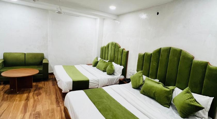 Hotel Grand Royal Sandhu - image 14