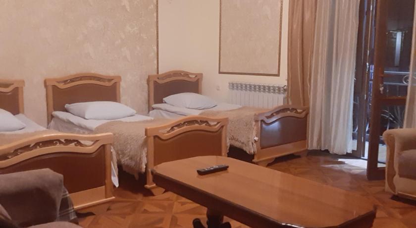 Image of Family Room 1