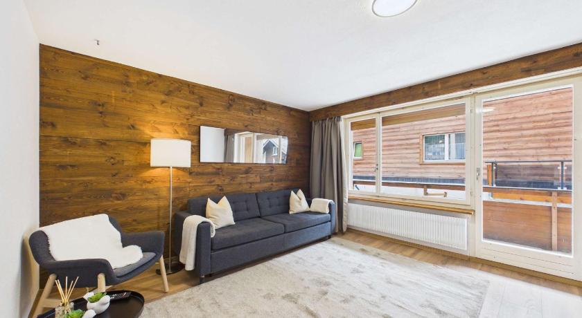 Cozy Alpine Escape for Families & Groups near Saas