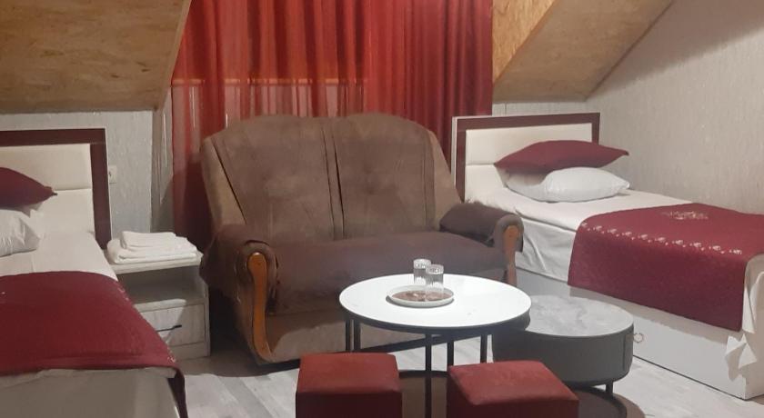 Image of Family Room 0