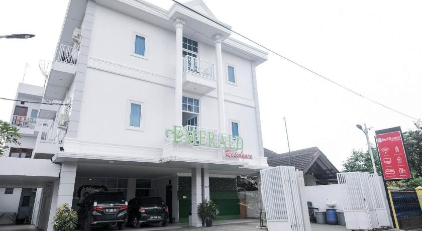 RedDoorz near RS USU Medan 3 - image 13