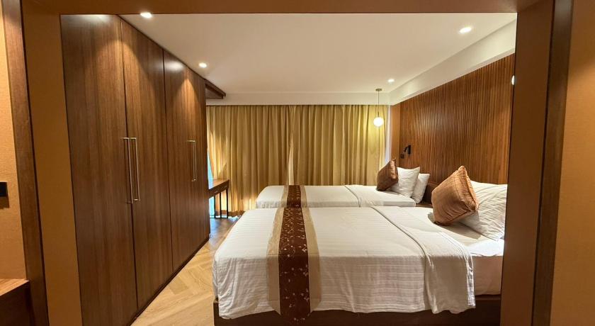 Image of Deluxe Double or Twin Room 7