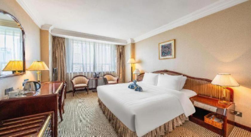 Kunming Hotel – Kunming, MO