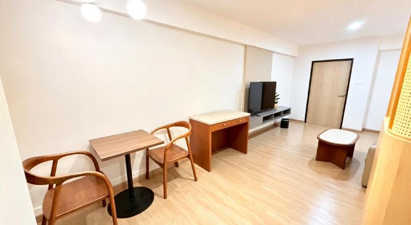 Image of Superior Triple Room 1