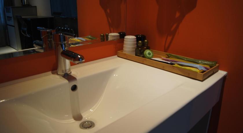 Image of Standard Twin Room 8