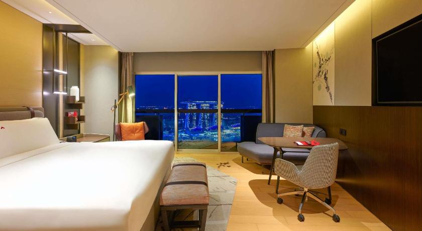 Image of Executive Prestige, 1 King, Lounge Access, High Floor, Balcony, Marina Bay View 1