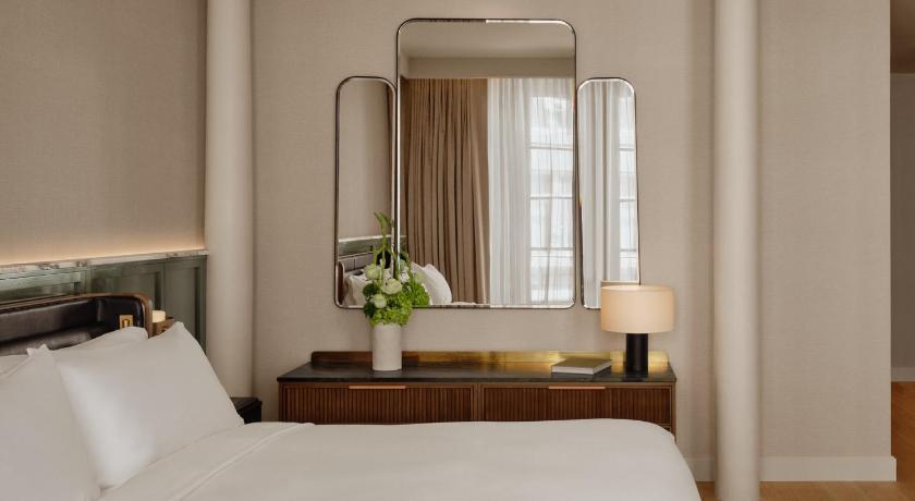 Image of Suite 4