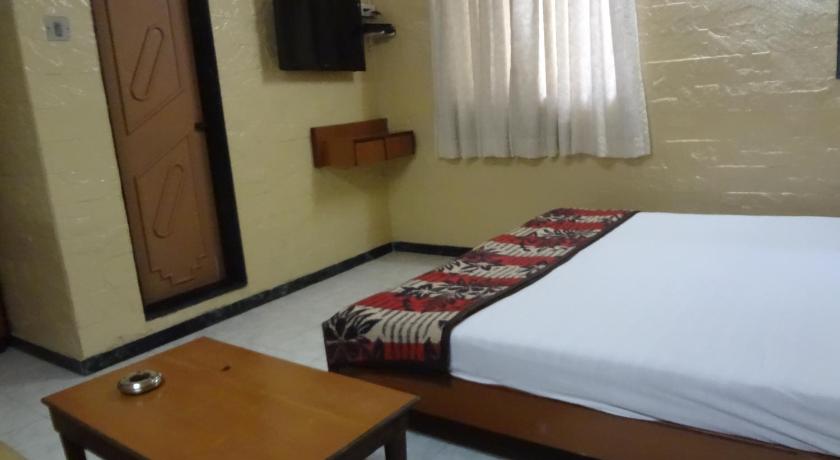 Hotel Happy Home photo