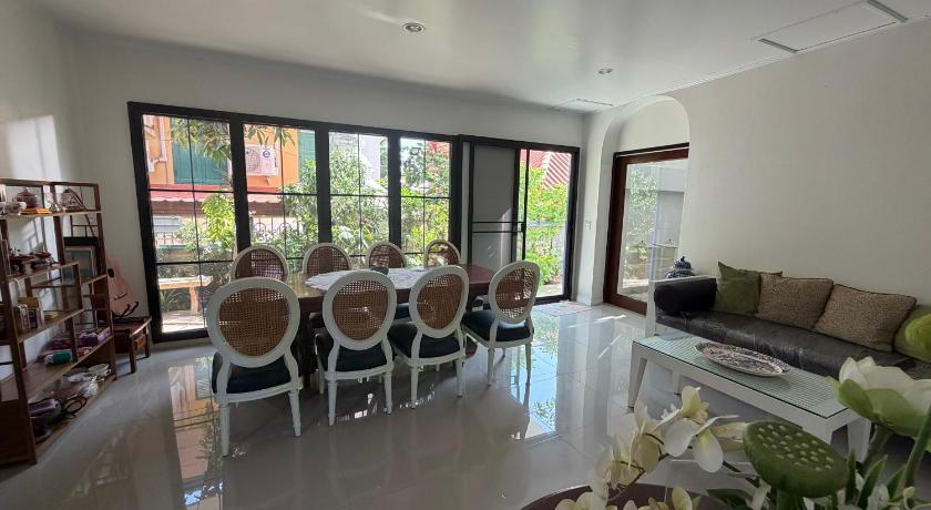 Loymanee House - image 2