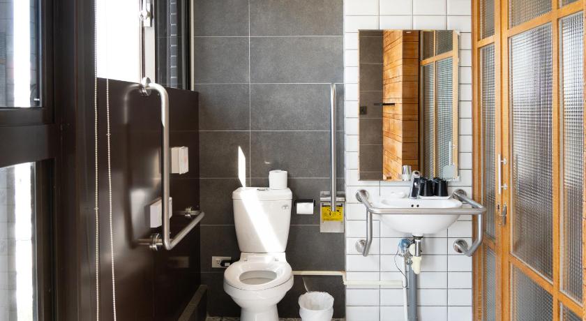 Image of Accessible Room 7
