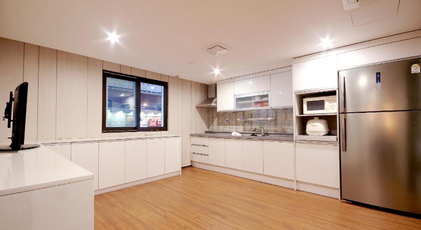 プサン Queens Hotel Seomyeon 3つ星 ホテル レストラン