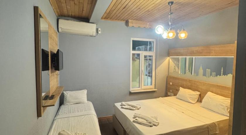 Hotel Megaron - image 8