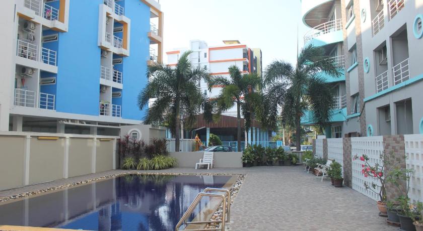 촌부리 롬사바이 아파트먼트 촌 부리 (Lomsabai Apartments Chon Buri) 3성급 호텔 수영장