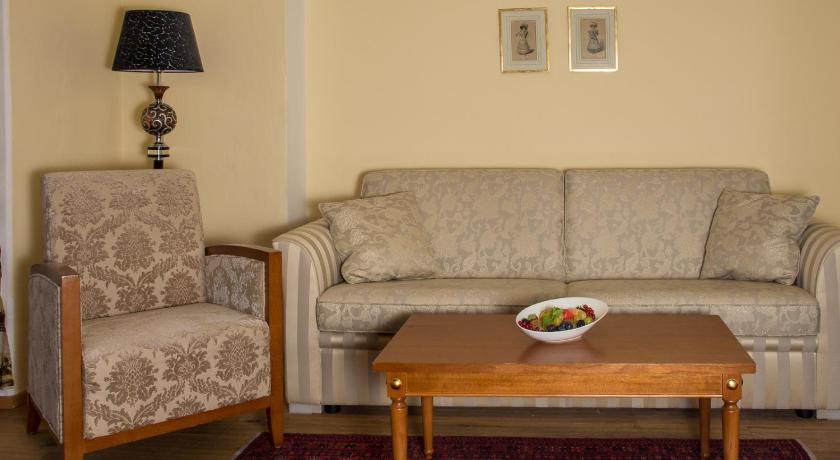 Image of Double Room with Balcony to the Market 6