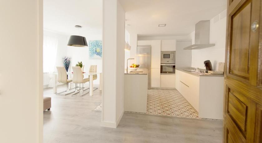 Apartamento Turistico la Concordia — Hotel in Guadalajara
