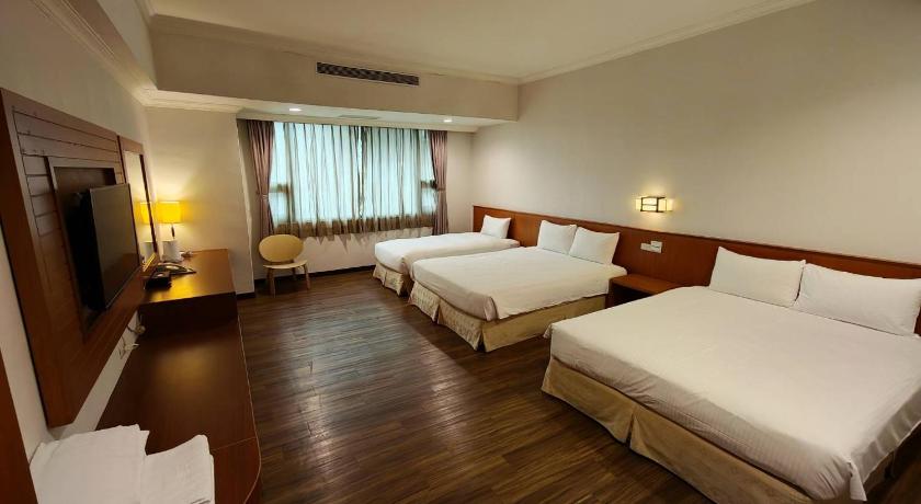 Image of Family Quintuple Room 0