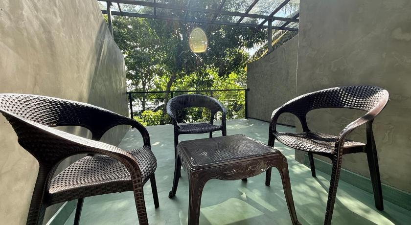 Lake Wave Hotel – Anuradhapura, IA