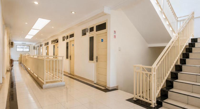 Hotel O near Bunda Thamrin Hospital formerly Airis Hotel - image 7