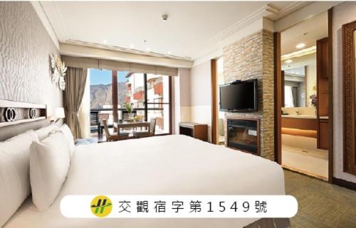 Image of Modern Building - Deluxe Double Room 5