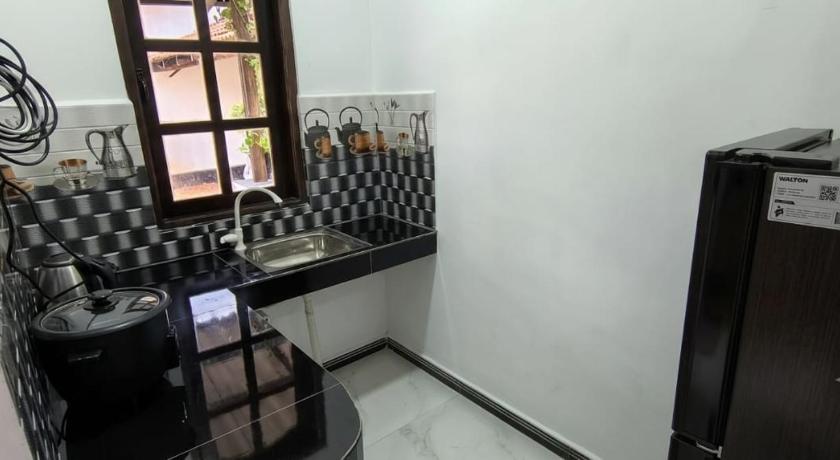 Nilaveli Beach Rooms - image 30