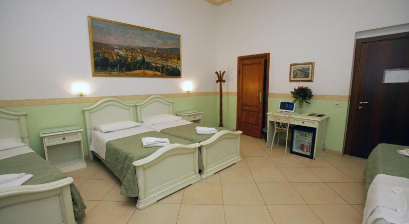 Image of Family Room 4 Pax 10