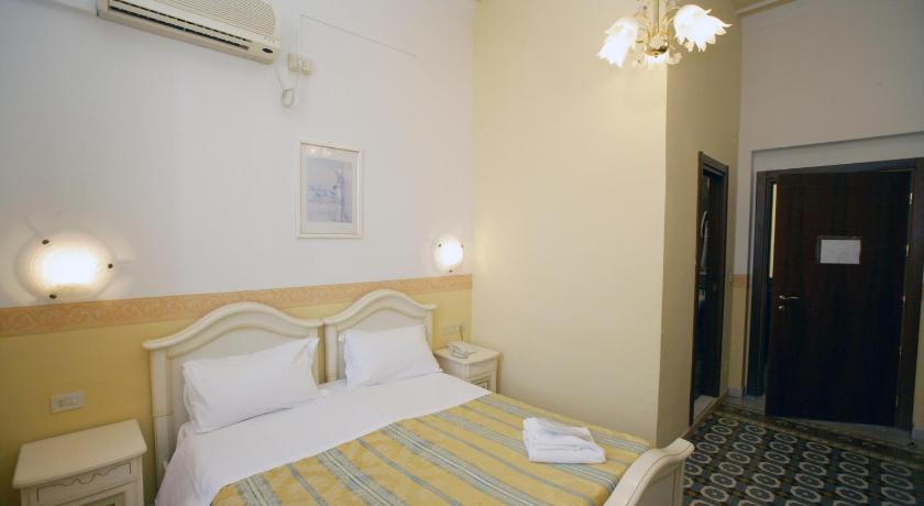Image of Double or Twin Room 14