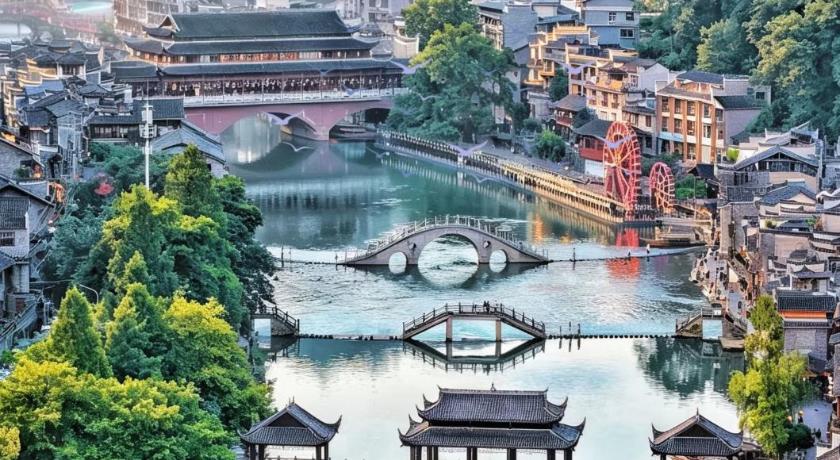 QingXi Zen Courtyard Retreat --A peaceful sanctuary blending historic charm with Zen aesthetics in t