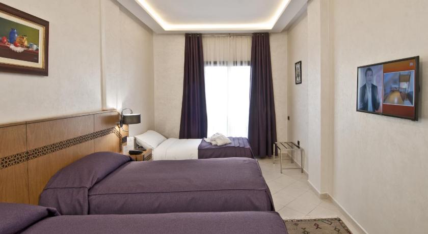 Hotel l'escale photo