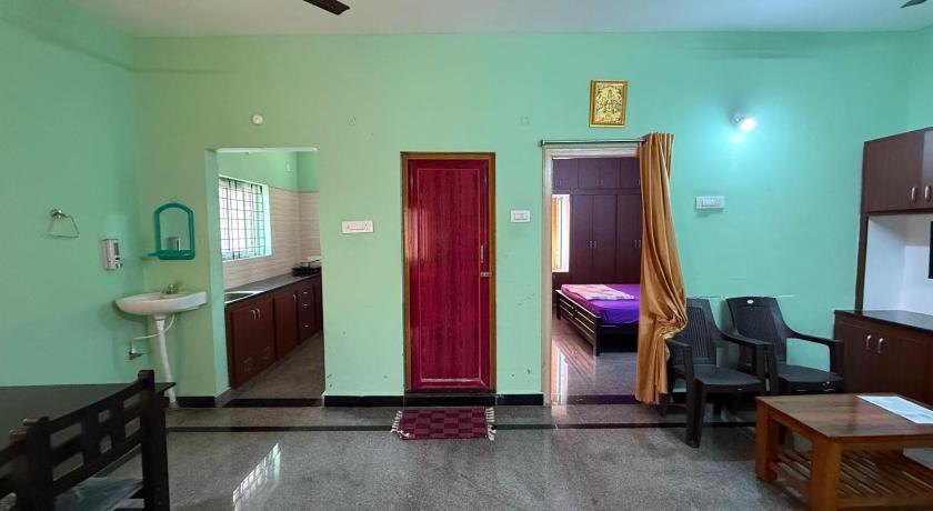 Deluxe One-Bedroom Apartment