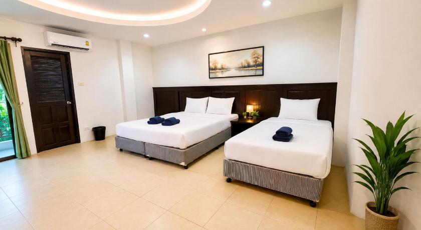 Charming Guest Room in Central Pa Tong, Thailand