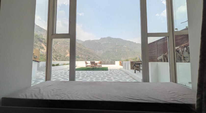 ALOHA RESORT GANGA Views 1BHK APARTMENTs - image 6