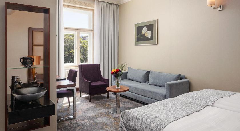 Image of Boutique Suite with Spa Access 1