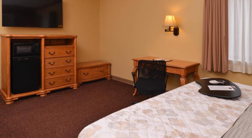 Country Hearth Inn & Suites Edwardsville St. Louis