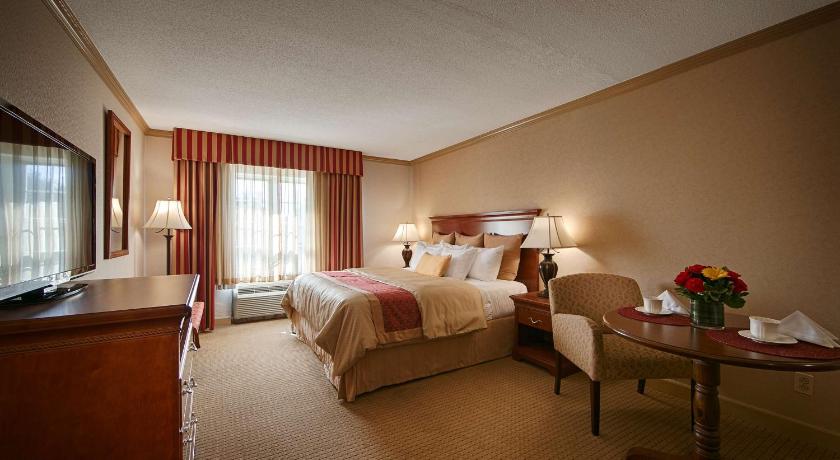 Best Western PLUS Morristown Inn