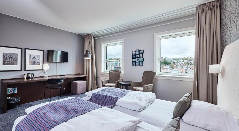 Image of Captain Room 0