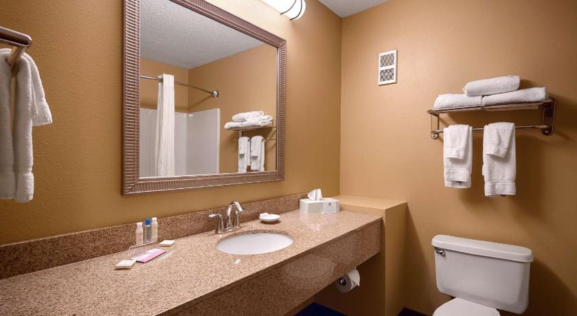 Best Western PLUS Executive Inn