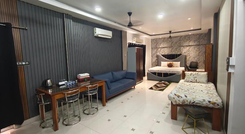 The palm suites – Guwahati, TX