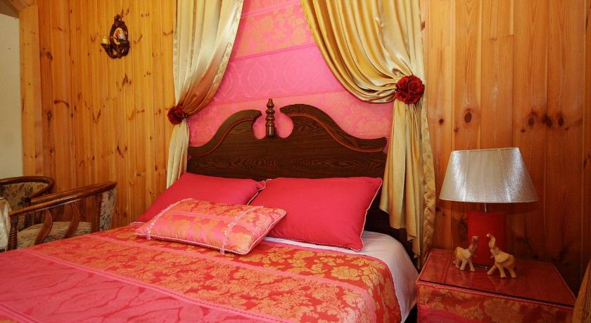 Image of One-Bedroom House 3