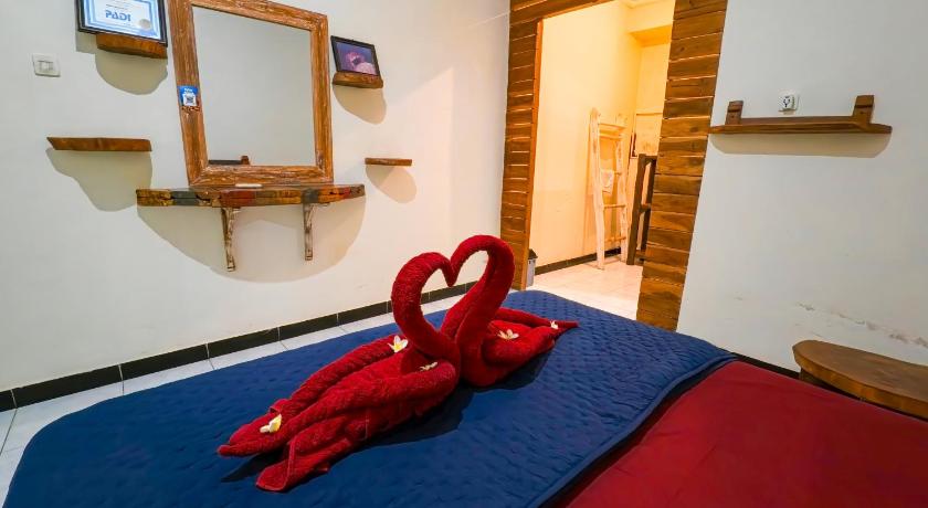 Image of Deluxe Double Room with Shower 4