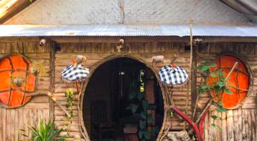 Image of Single Room with Shared Bathroom 1