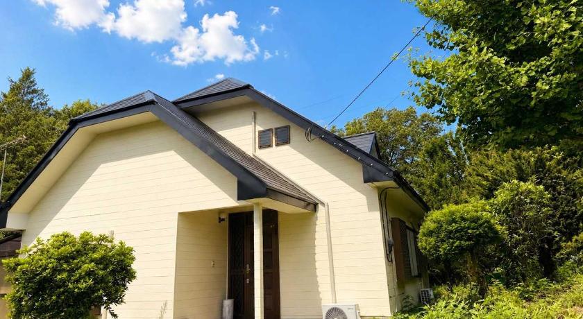 森に包まれる一棟貸し広々屋根付きウッドデッキでBBQを楽しむ那須の休日Cottage Nest