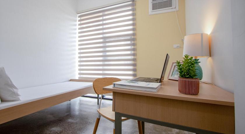 Image of Solo Room 2