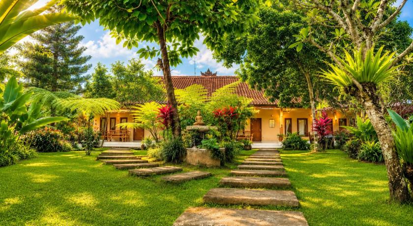 Tampilan bucu hidden guest house, and meditation center