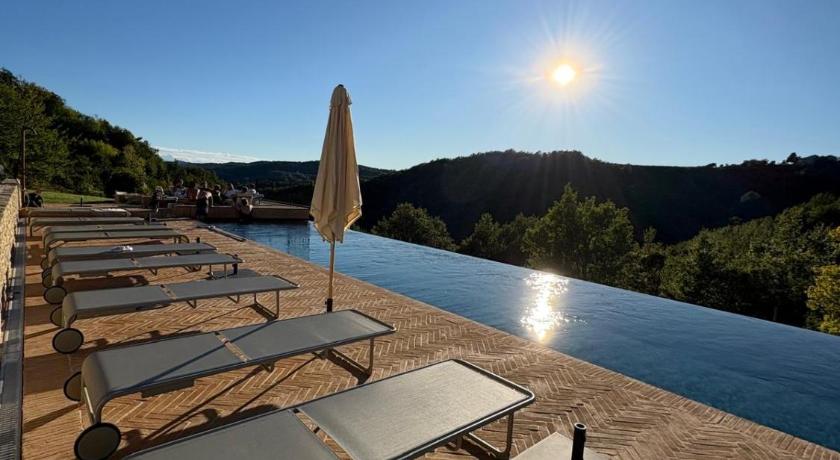 Borgo Isolabella - Wine & Vermouth Relais
