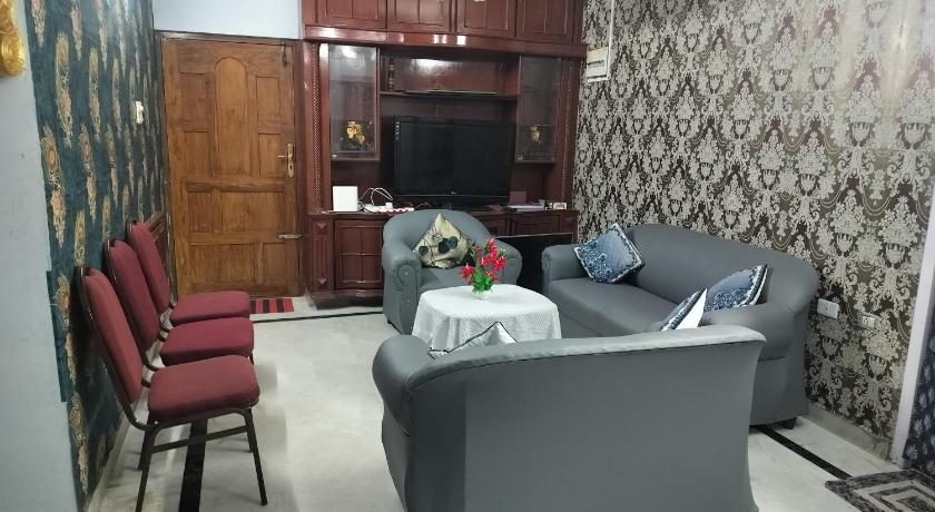 Beach villa service apartment - image 4