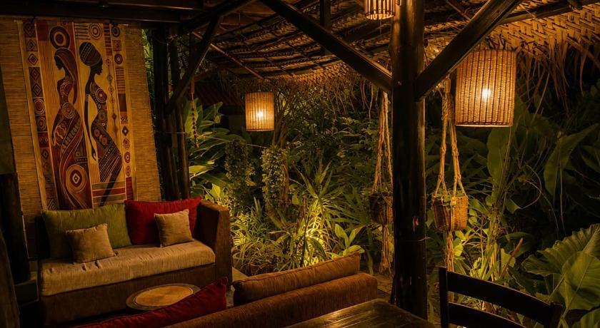 Coco Palm Villa and Cabanas - image 9