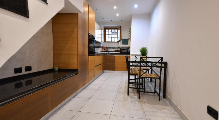 La Casa nel Borgo, a 20 minuti da Roma, relax e comfort con tutte le dotazioni, WiFi free