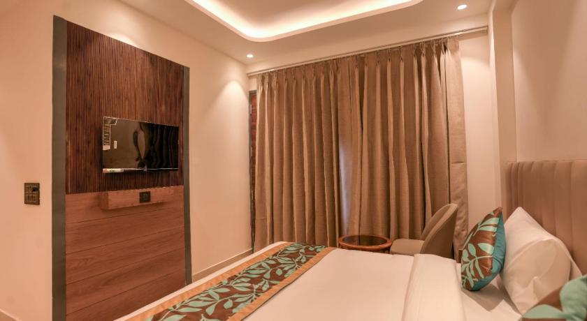 Madhuram Inn - image 30