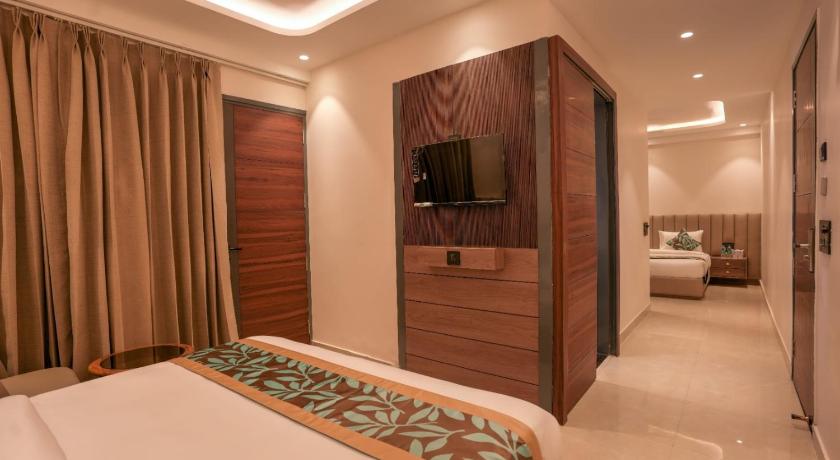 Madhuram Inn - image 33
